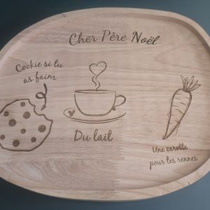 Plateau du père noël en bois gravé personnalisé